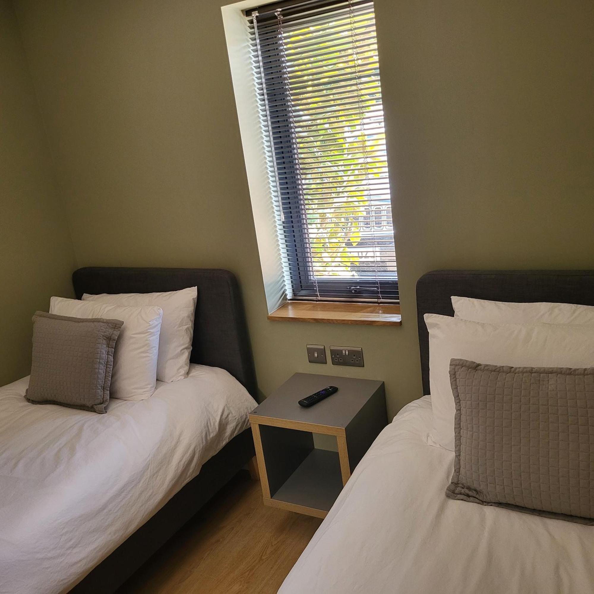 Open acres accommodation&airport parking Backwell Extérieur photo