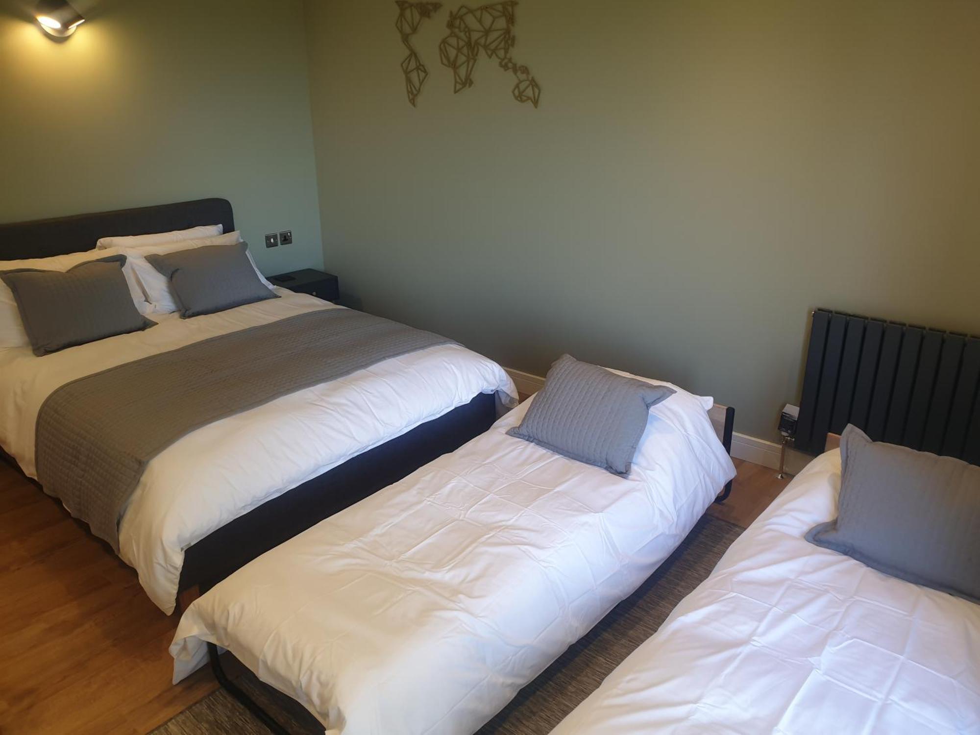 Open acres accommodation&airport parking Backwell Extérieur photo